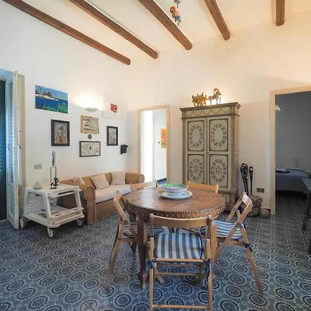 Casetta Bianca Sant'elia *