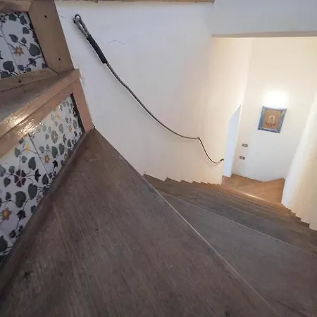 Casetta Bianca Sant'elia * Porticello